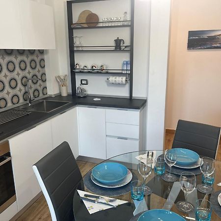 Lombardo'S Family - Free Private Parking 700M From The Station! Apartment La Spezia Bagian luar foto